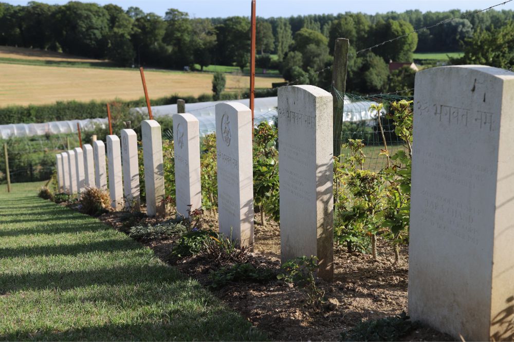 Oorlogsbegraafplaats van het Gemenebest Neuville-Sous-Montreuil (Indian) #2