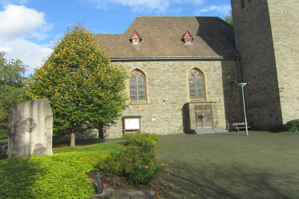 Oorlogsmonument Kirchveischede #4