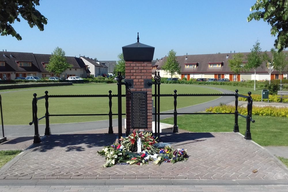 Commemorative Memorial War Victims Elst #1