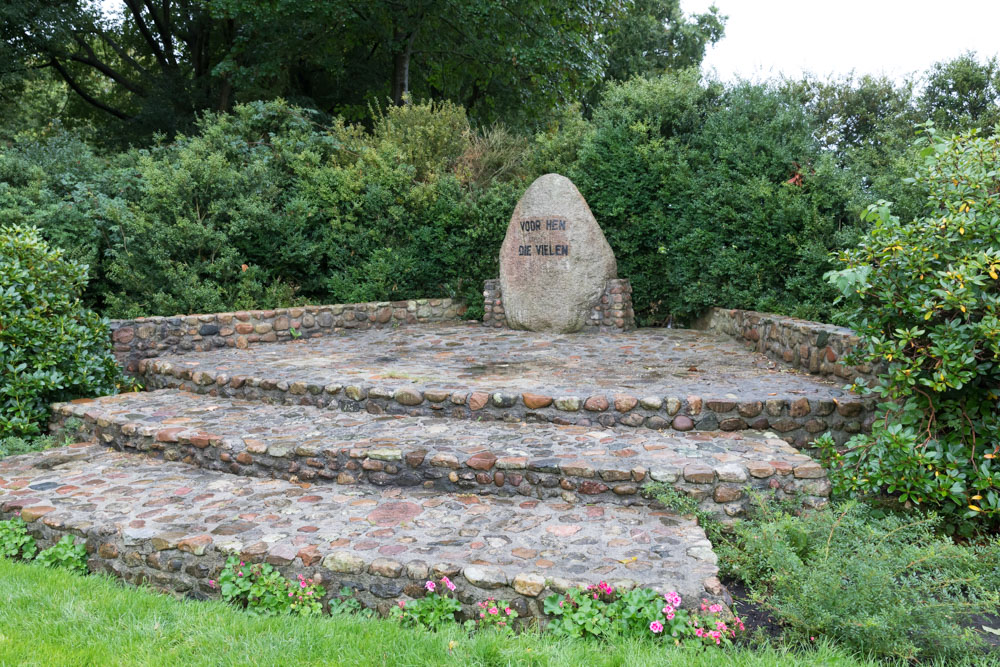 War Memorial Gasselternijveen #1