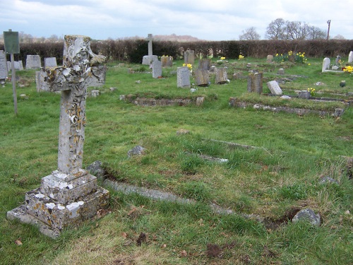 Oorlogsgraven van het Gemenebest Holy Cross Churchyard #1