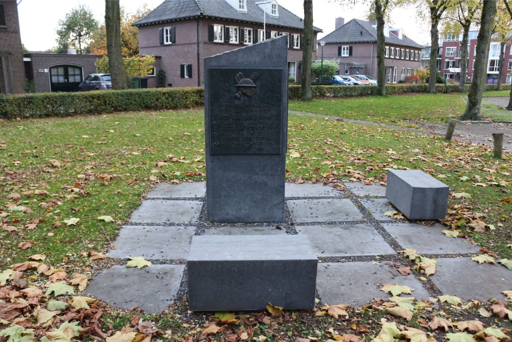 War Memorial Heesch #1