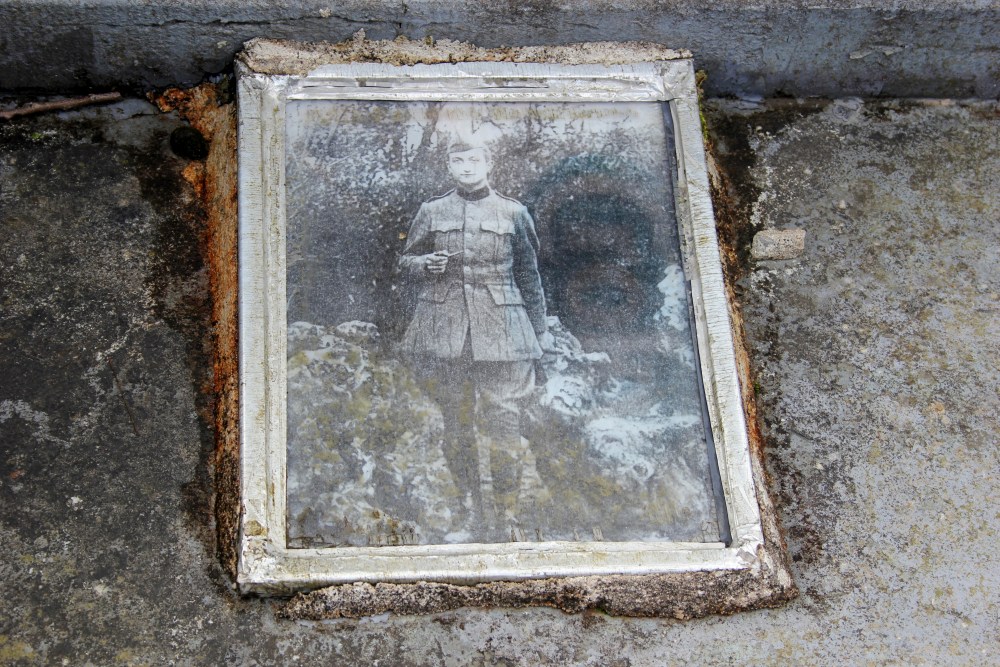 Belgian War Grave Nieuwkerke #2