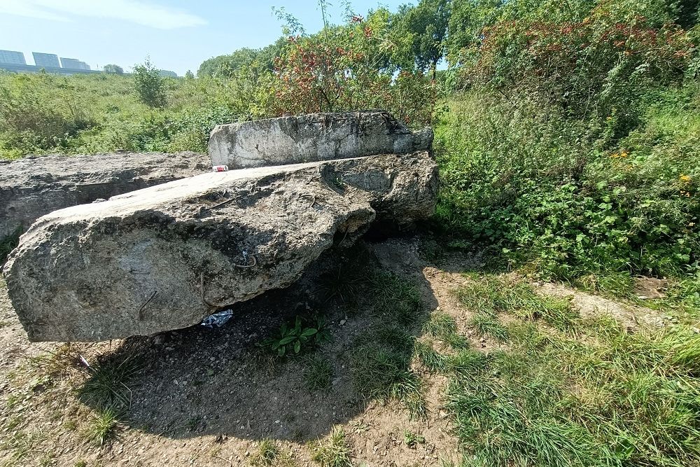 River casemate North