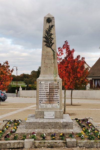 Oorlogsmonument Loreux #1