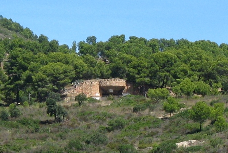 Artillery Bunker Punta Falconera #1
