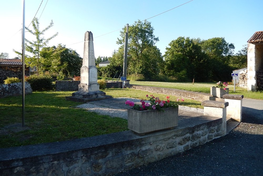 Oorlogsmonument Saint-Savinien #1