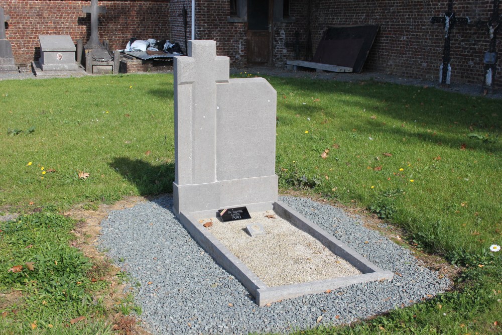 Belgian Graves Veterans Thoricourt #3