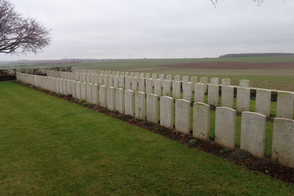 Commonwealth War Cemetery Stump Road