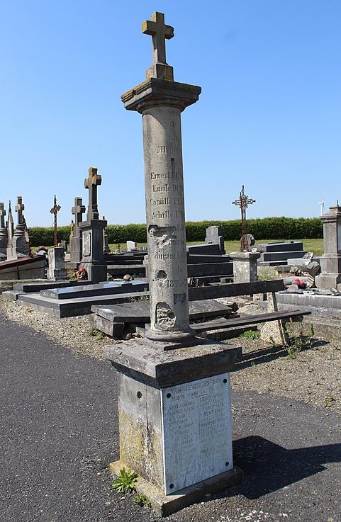 Oorlogsmonument Levergies #1