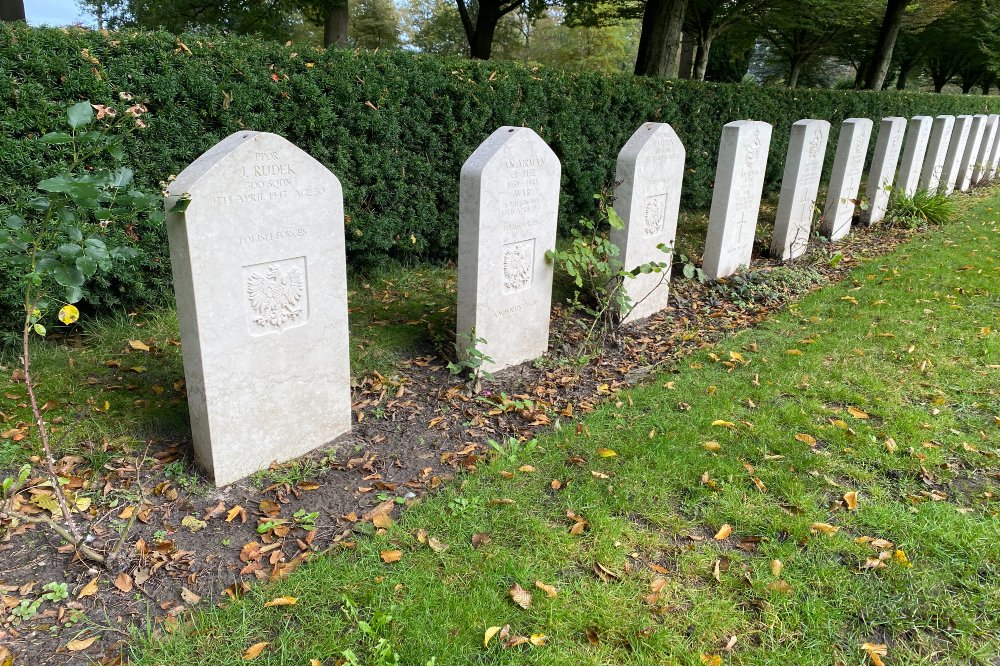 Polish War Graves Municipal Cemetery Bergen