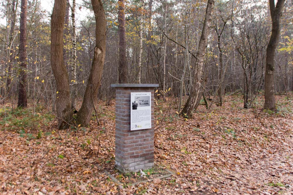 Monument John Thould Merksplas #1