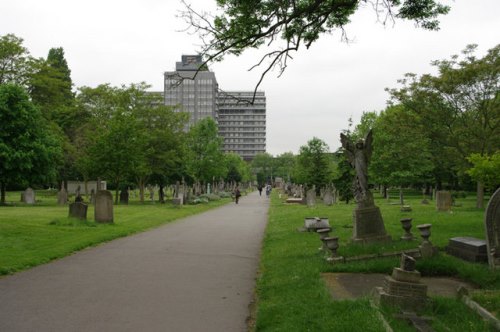 Commonwealth War Graves Hammersmith Old Cemetery