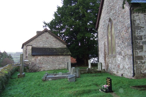 Oorlogsgraf van het Gemenebest Dyffryn Hondu Churchyard #1