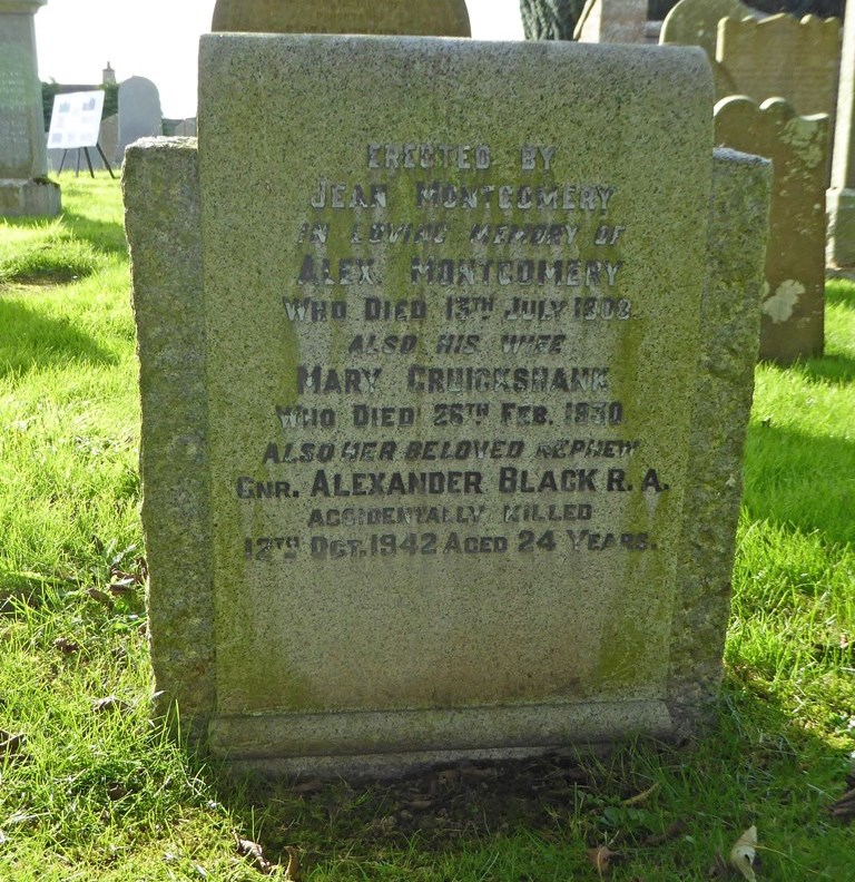 Commonwealth War Grave Udny Burial Ground