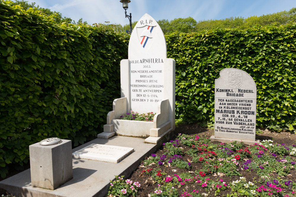 Dutch War Graves Protestant Cemetery Horssen #1