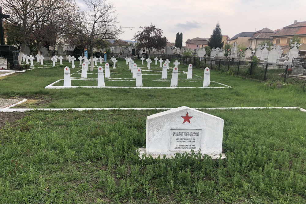 Roemeense Oorlogsbegraafplaats Cmpia Turzii #4