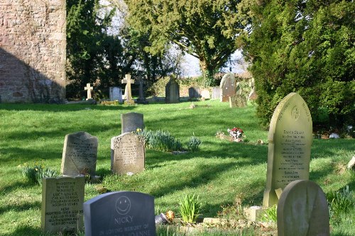 Oorlogsgraf van het Gemenebest St. Mary Magdalene Churchyard