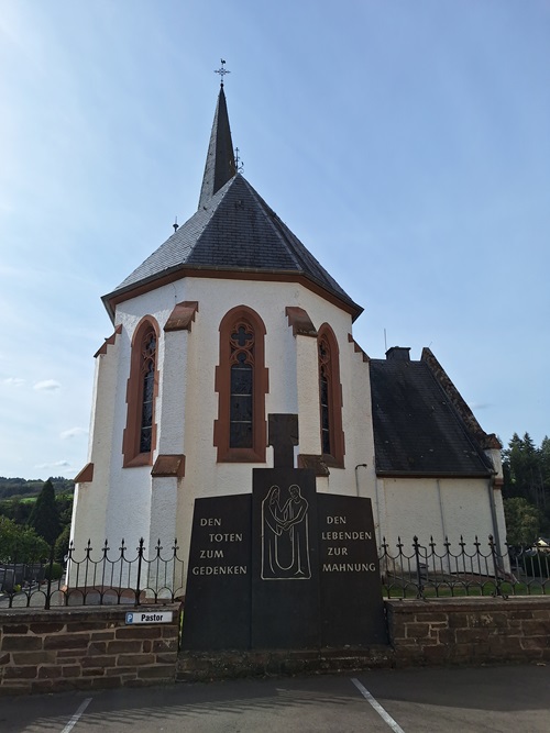 Duitse Oorlogsgraven en Monument Irrhausen #5