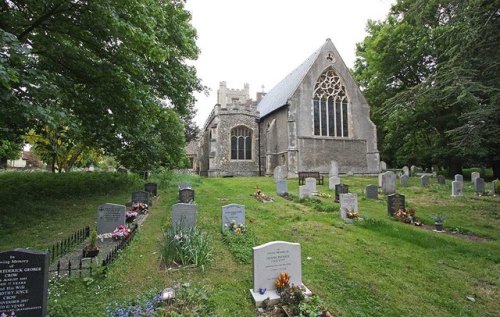 Commonwealth War Graves St. Mary Churchyard