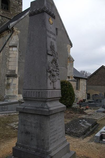 War Memorial Les Mesneux