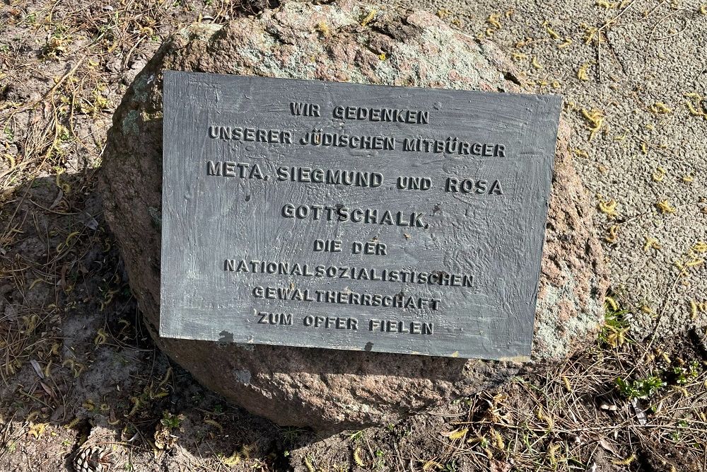 War Memorial Nienborg #4