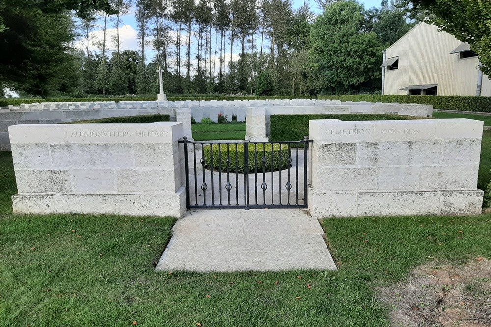 Commonwealth War Cemetery Auchonvillers #1