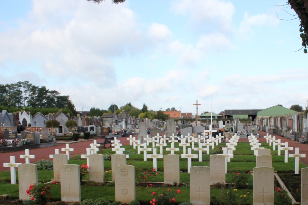 War Cemetery Labourse