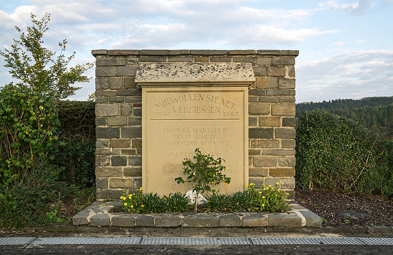 Oorlogsmonument Boevange #1