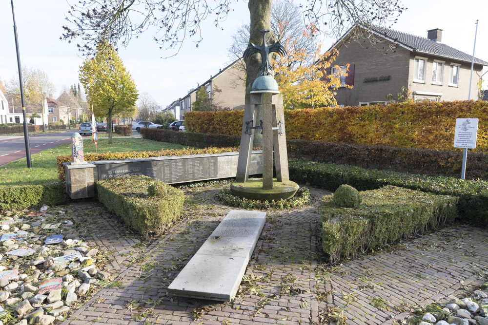 Oorlogsmonument Doornenburg #1