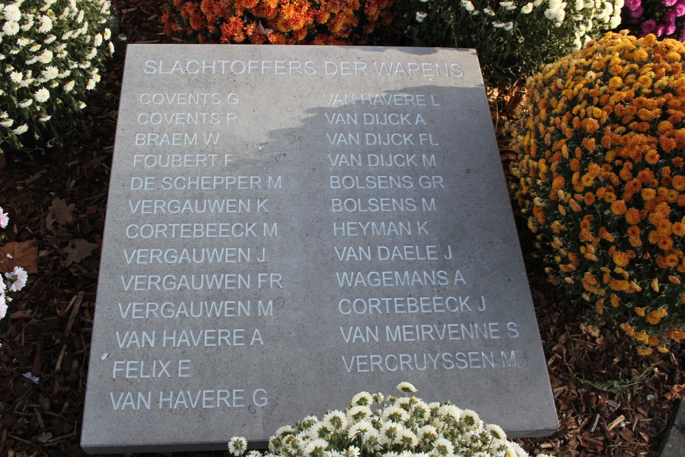 Commemorative Plates Cemetery Kruibeke #2