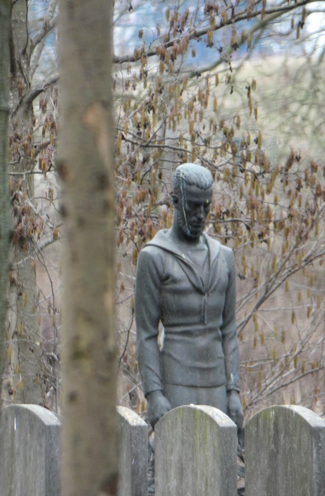 Monument Fallen Seamen Zwijndrecht #3