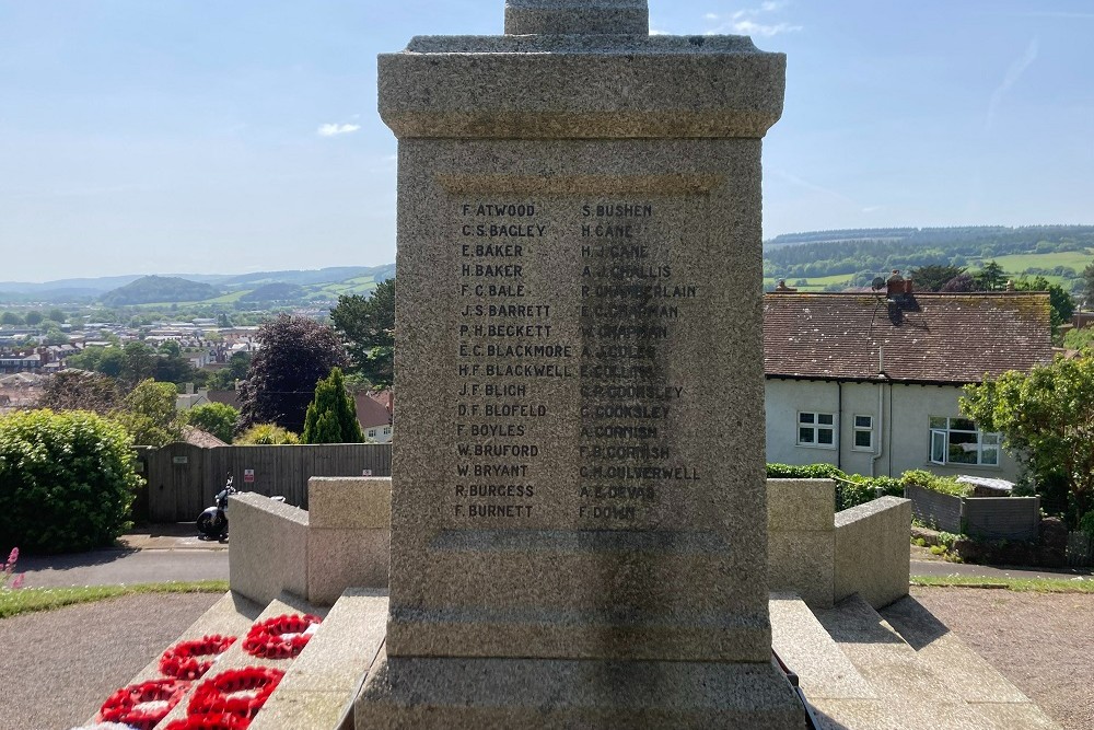 Oorlogsmonument Minehead #3