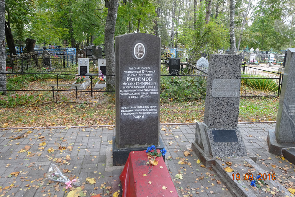 Grave General Mikhail Efremov #1