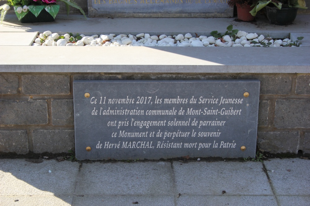 Monument Gexecuteerde Verzetsstrijder Mont-Saint-Guibert #3