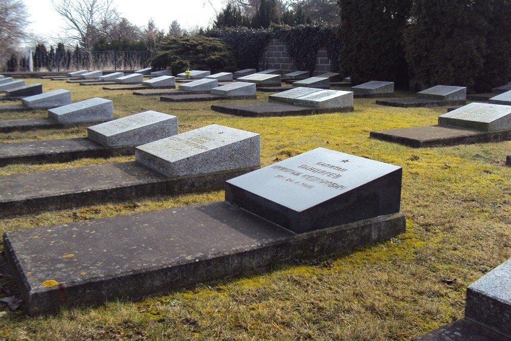 Soviet War Cemetery Ahrensfelde #4