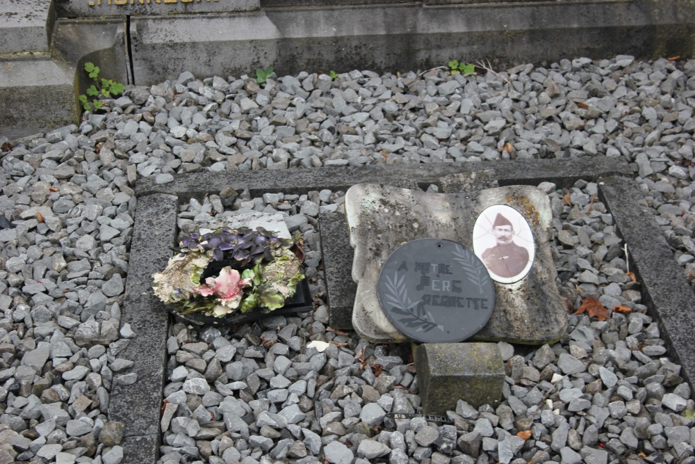 War Memorial Cemetery Feluy #5