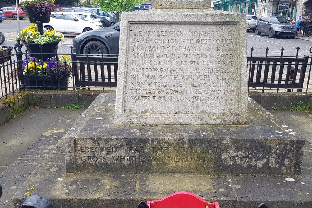 Oorlogsmonument Leyburn #3