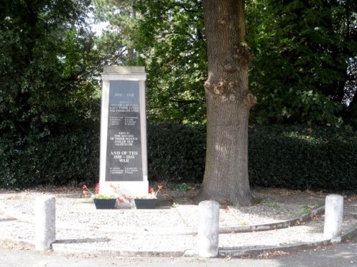 War Memorial Lawford