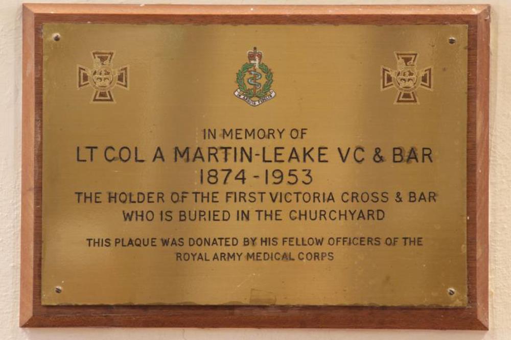 Memorial Lieutenant Arthur Martin-Leake