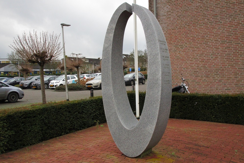 Oorlogsmonument Meerkerk #2