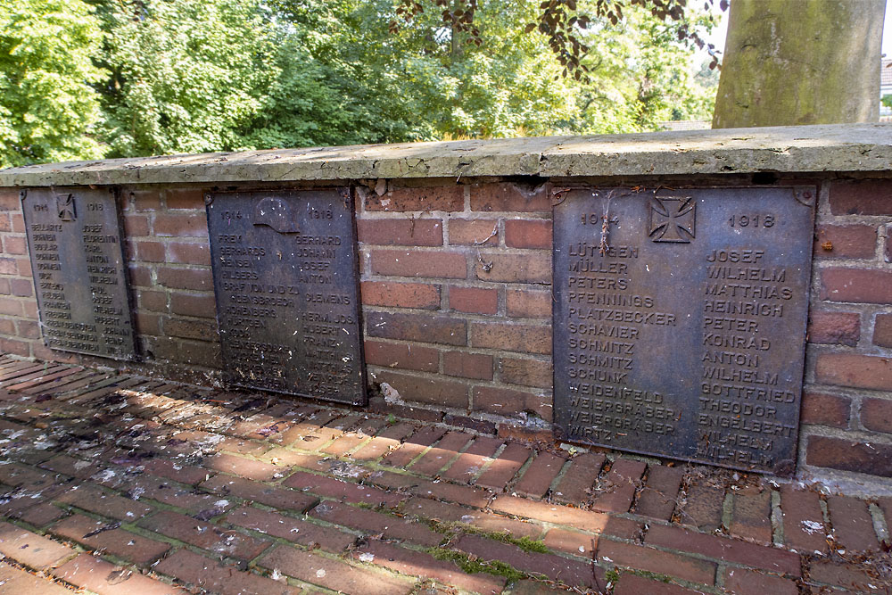 Duitse Oorlogsgraven en Monument Barmen #4
