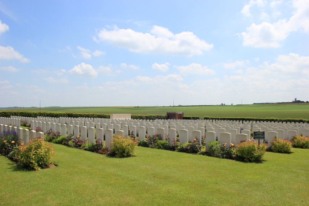 Commonwealth War Cemetery Anneux #2