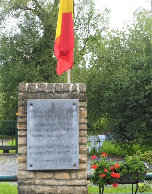 War Memorial French Fallen 10 May 1940 Vance #2