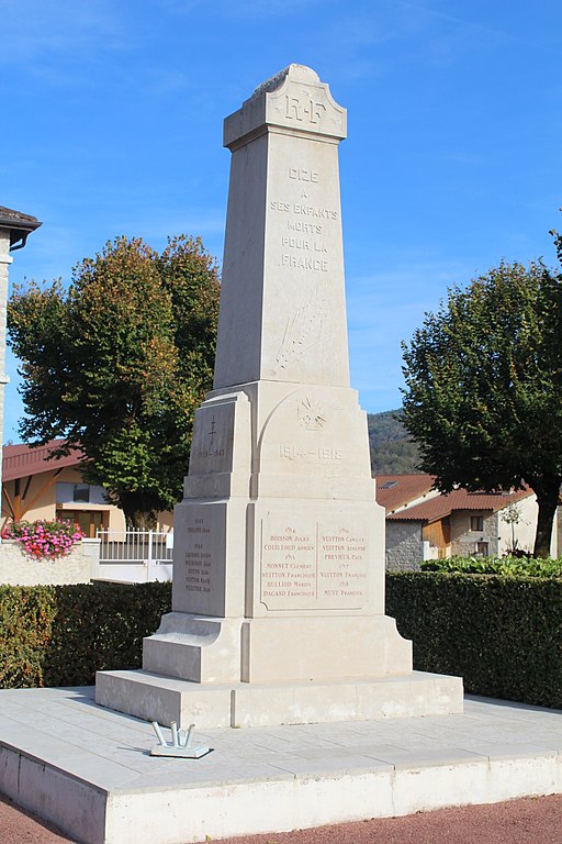 War Memorial Cize #1