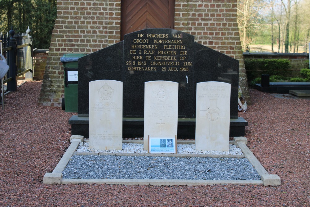 Commonwealth War Graves Kersbeek #2