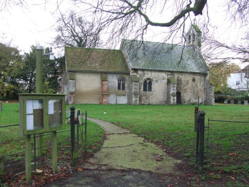 Oorlogsgraf van het Gemenebest St. Peter Churchyard #1