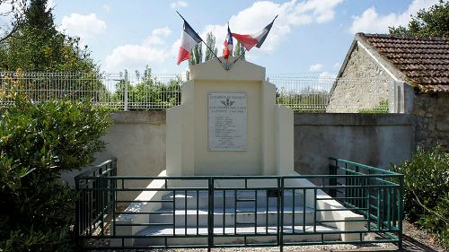 War Memorial Magneux #1