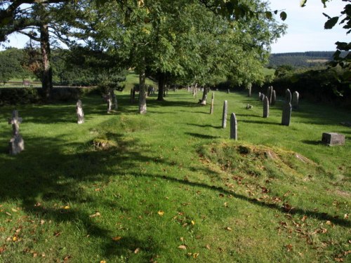 Commonwealth War Grave Tedburn St. Mary Cemetery #1