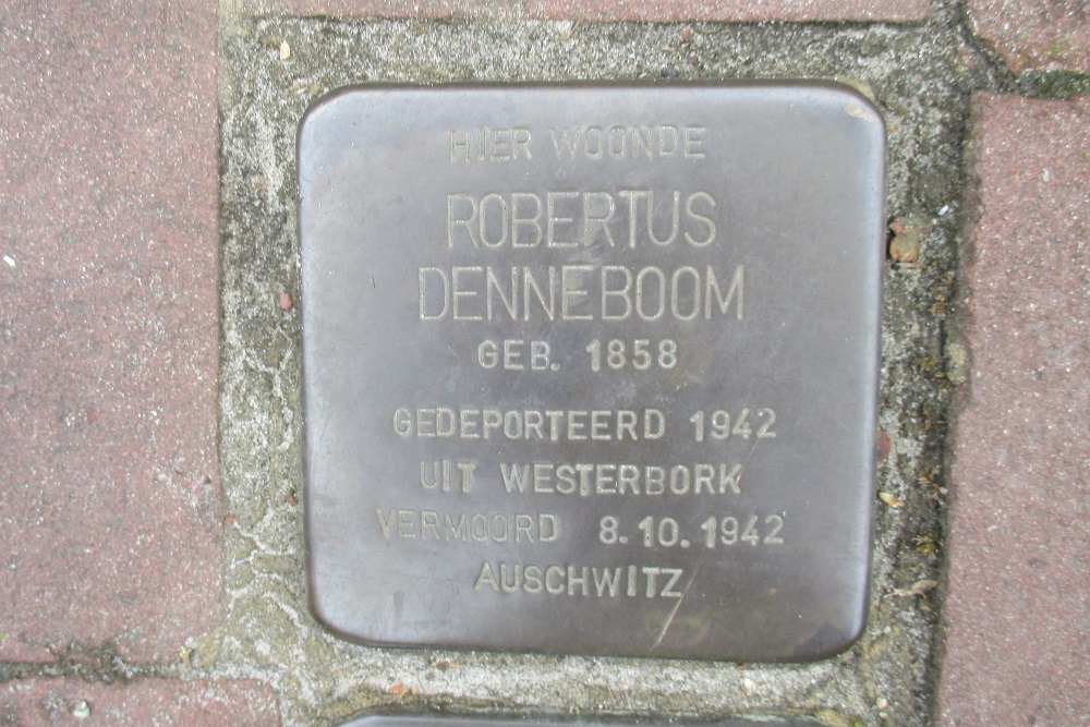 Stolpersteine Koorstraat 12 (nu Julianastraat 12) #2